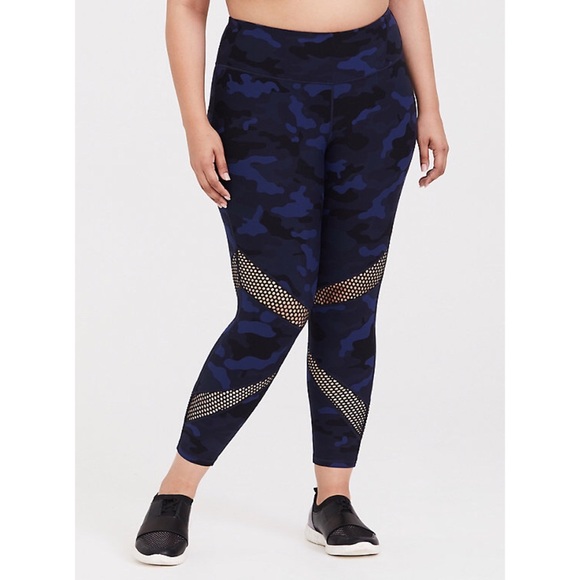 torrid Pants - Torrid Navy Camo Crop Active Legging 0412